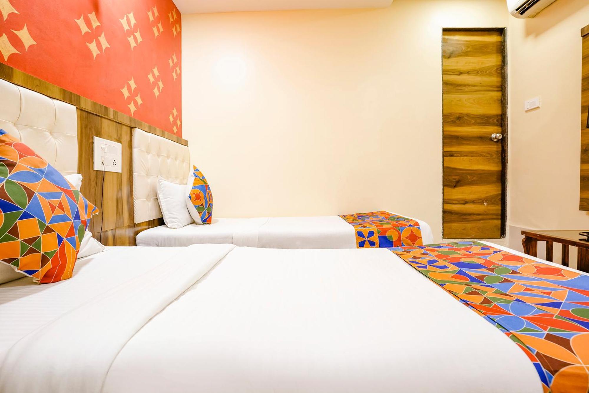 Fabexpress Sarah Gold - Nr Nesco Exhibition Center Hotel มุมไบ ภายนอก รูปภาพ