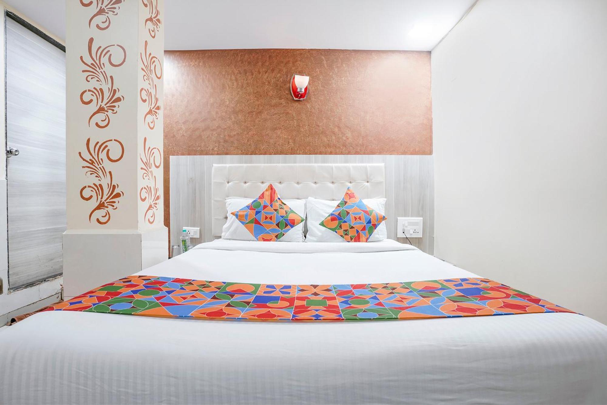 Fabexpress Sarah Gold - Nr Nesco Exhibition Center Hotel มุมไบ ภายนอก รูปภาพ