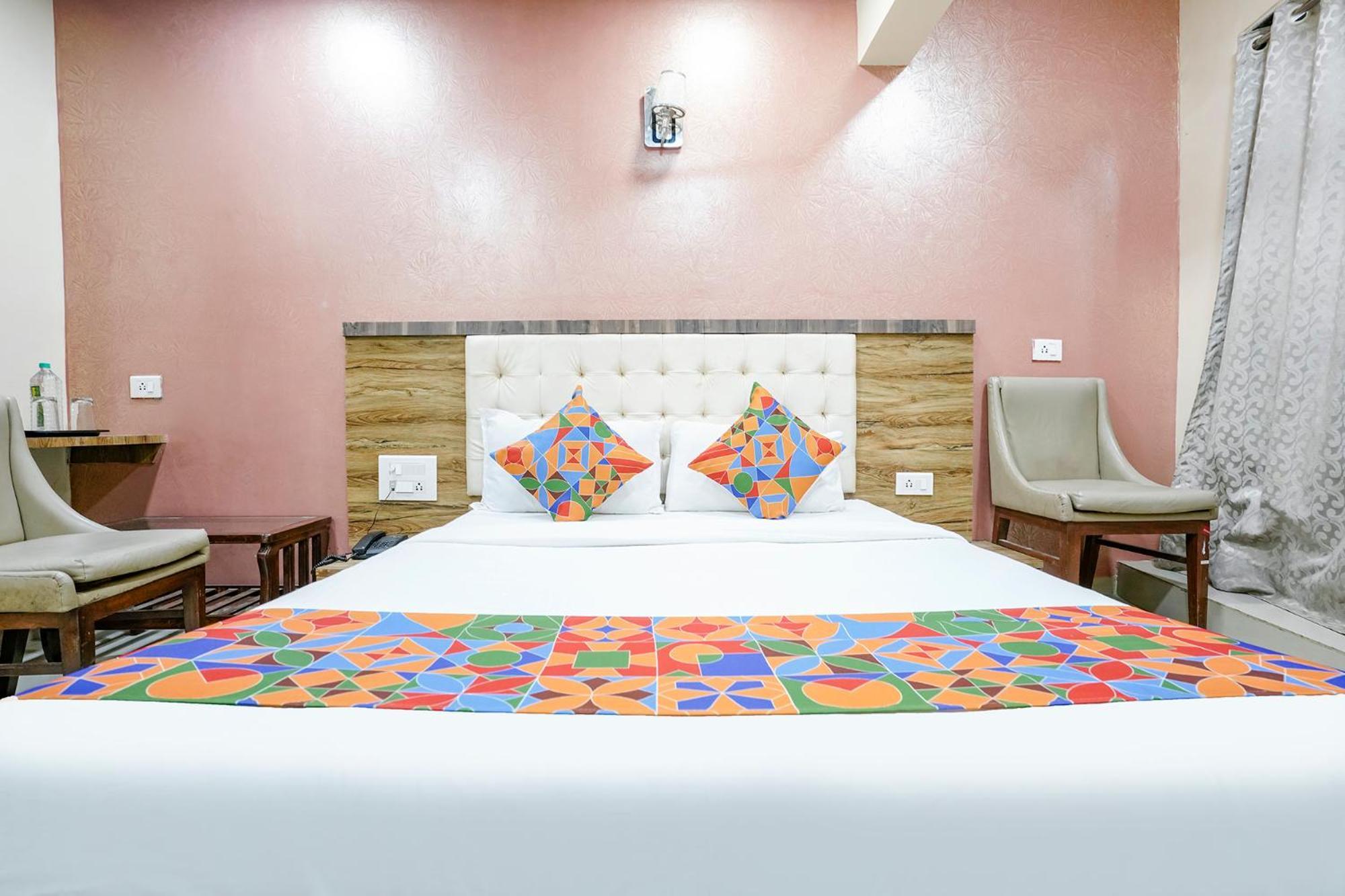 Fabexpress Sarah Gold - Nr Nesco Exhibition Center Hotel มุมไบ ภายนอก รูปภาพ
